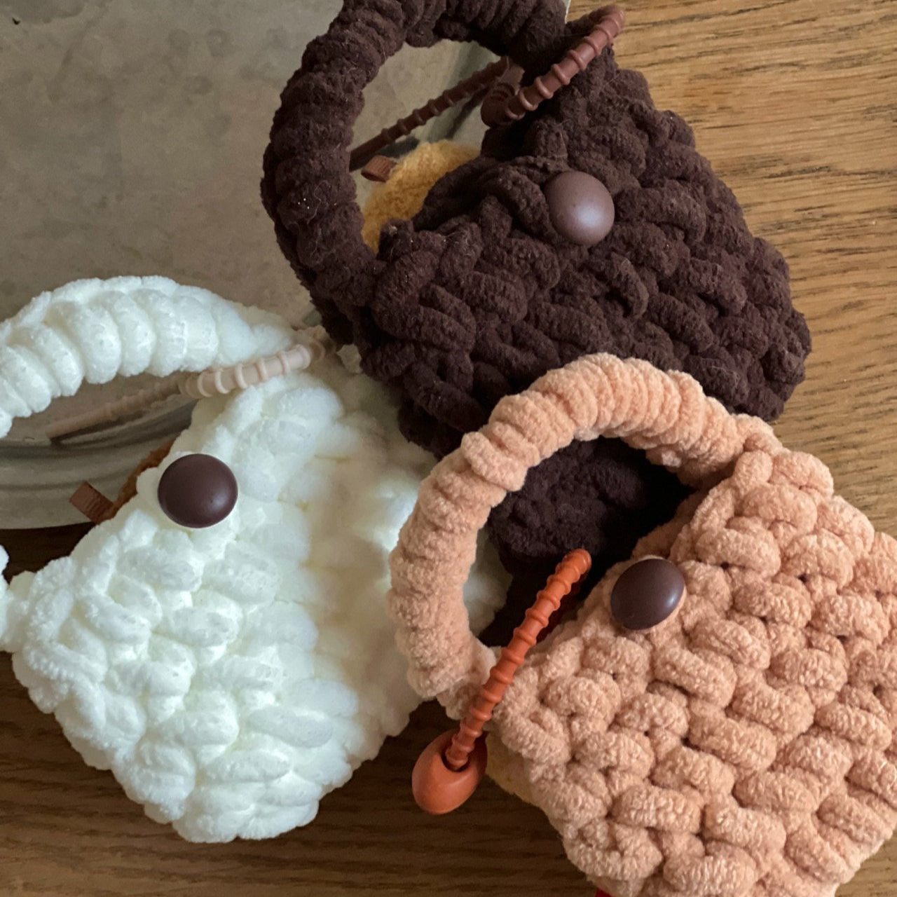 Bakery Keyring & Earbuds case 🍞🥐