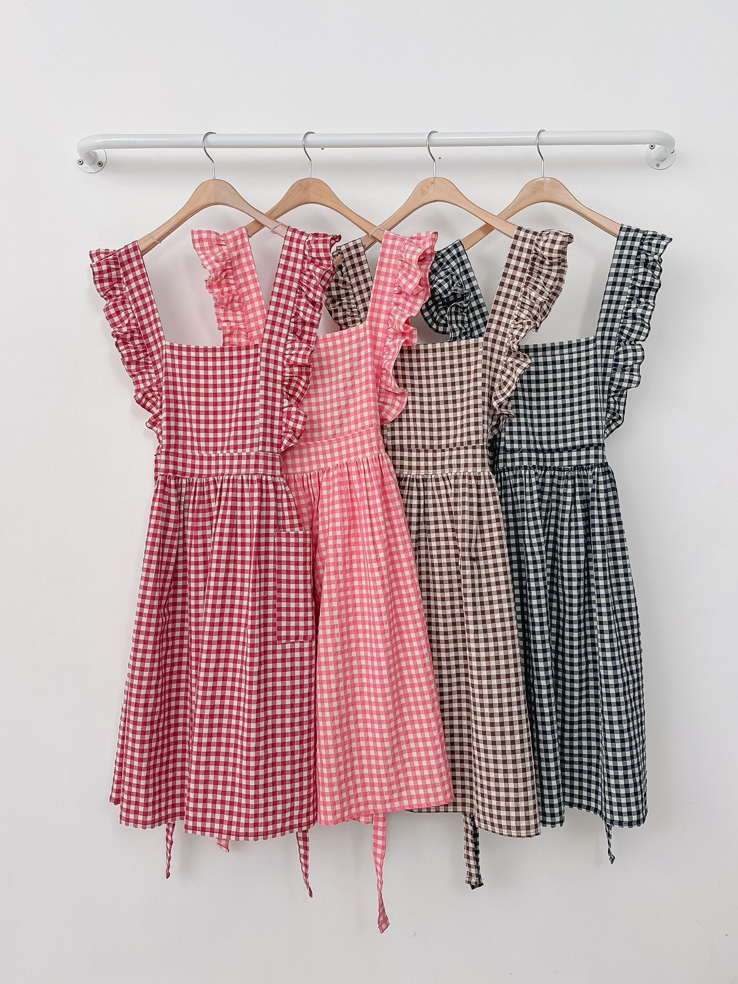 Princess Gingham Ruffle Apron 🌸