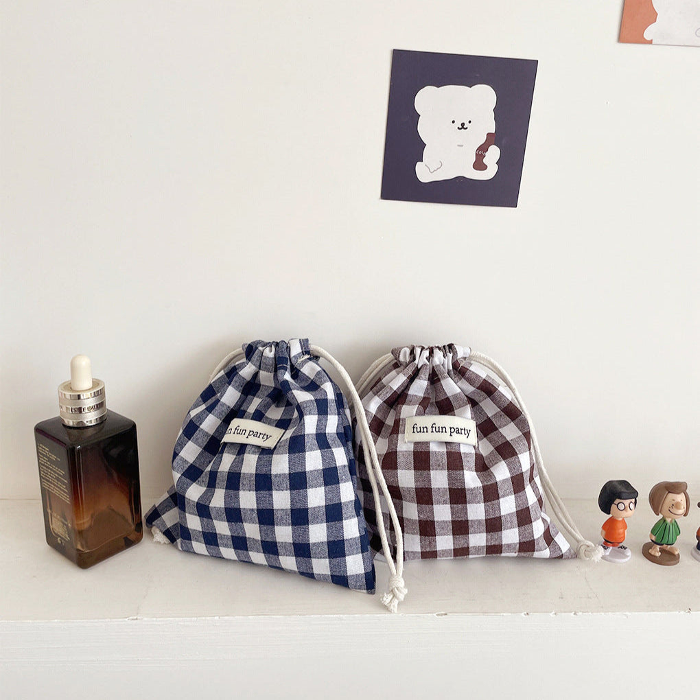 Checkered Drawstring Pouch 🏁